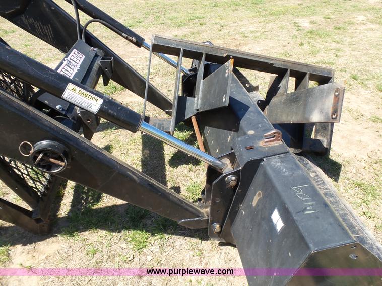 image for item J7523 Bush Hog 2846QT loader
