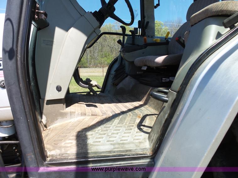 image for item J7525 1998 AGCO White 6710 MFWD tractor