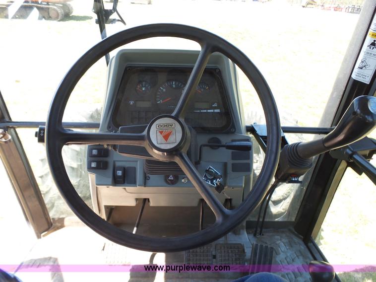 image for item J7525 1998 AGCO White 6710 MFWD tractor