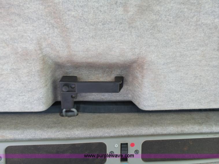 image for item J7525 1998 AGCO White 6710 MFWD tractor