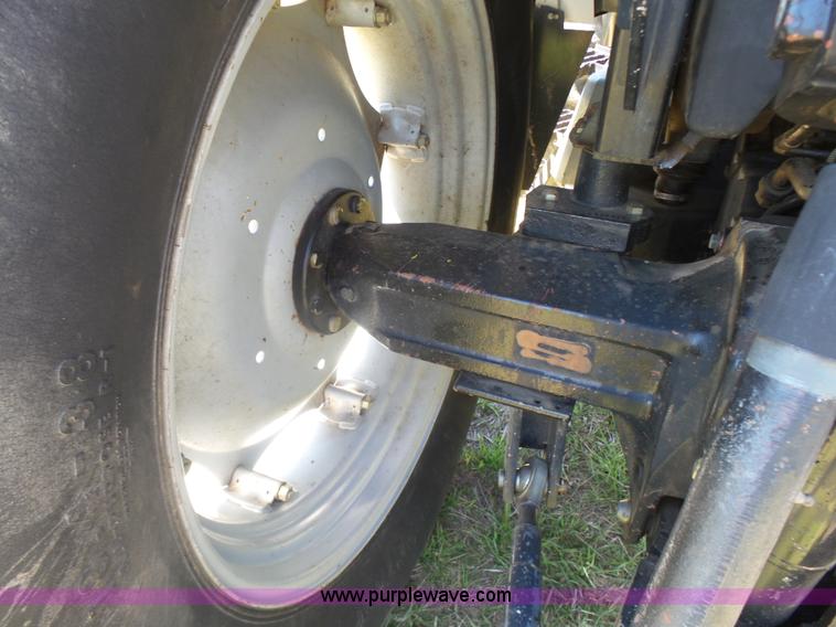 image for item J7525 1998 AGCO White 6710 MFWD tractor