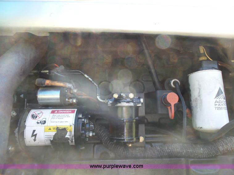 image for item J7525 1998 AGCO White 6710 MFWD tractor