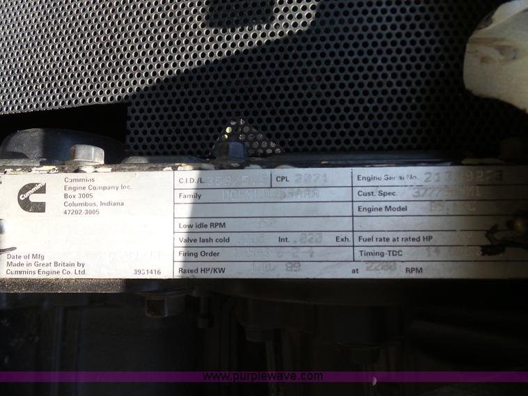 image for item J7525 1998 AGCO White 6710 MFWD tractor