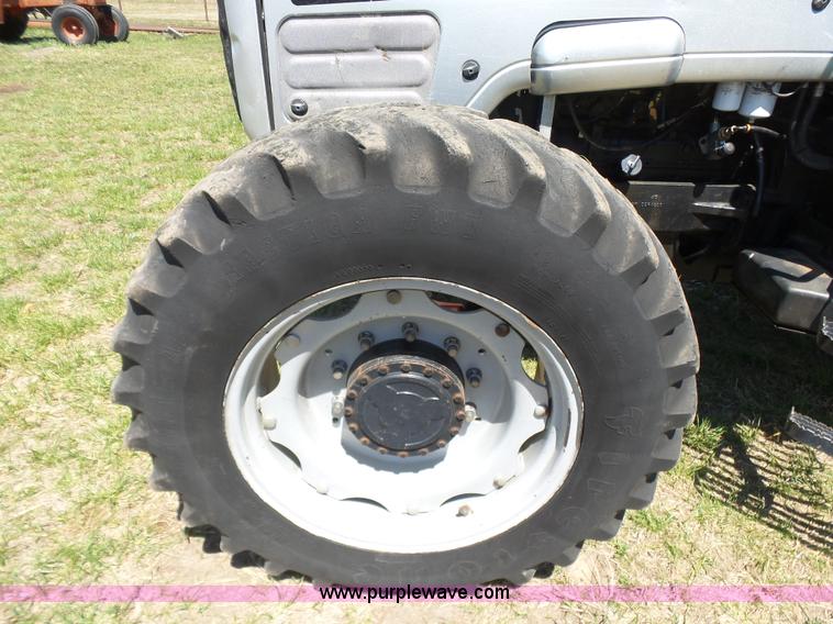 image for item J7525 1998 AGCO White 6710 MFWD tractor