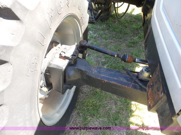 image for item J7525 1998 AGCO White 6710 MFWD tractor