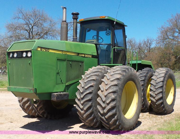 image for item J7539 1990 John Deere 8760 4WD tractor