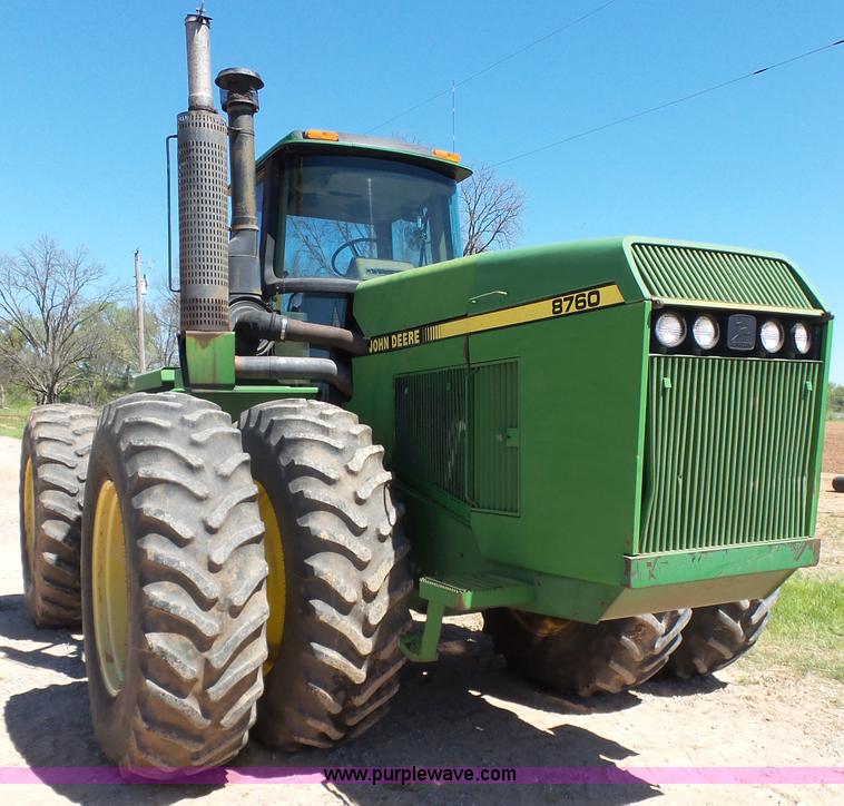 image for item J7539 1990 John Deere 8760 4WD tractor
