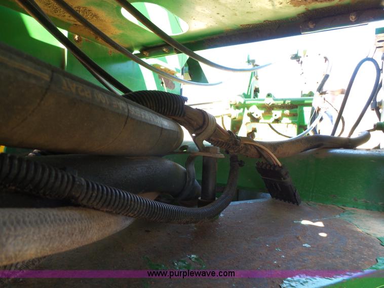 image for item J7539 1990 John Deere 8760 4WD tractor
