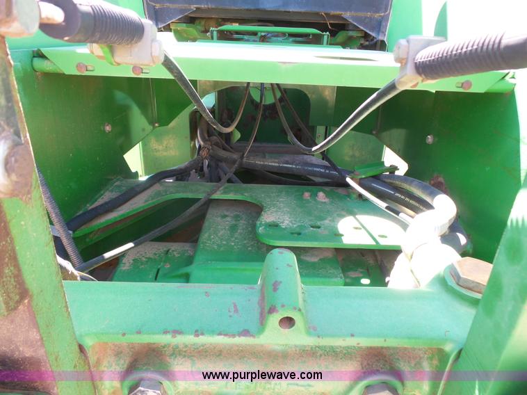 image for item J7539 1990 John Deere 8760 4WD tractor