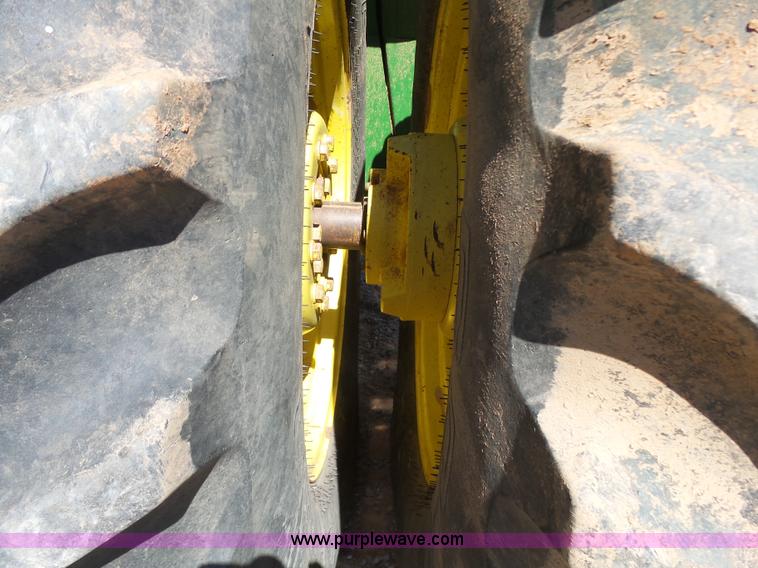 image for item J7539 1990 John Deere 8760 4WD tractor