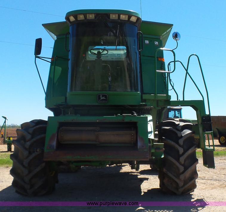 image for item J7541 1998 John Deere CTS II RWA combine