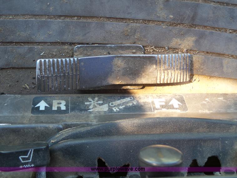 image for item J7541 1998 John Deere CTS II RWA combine