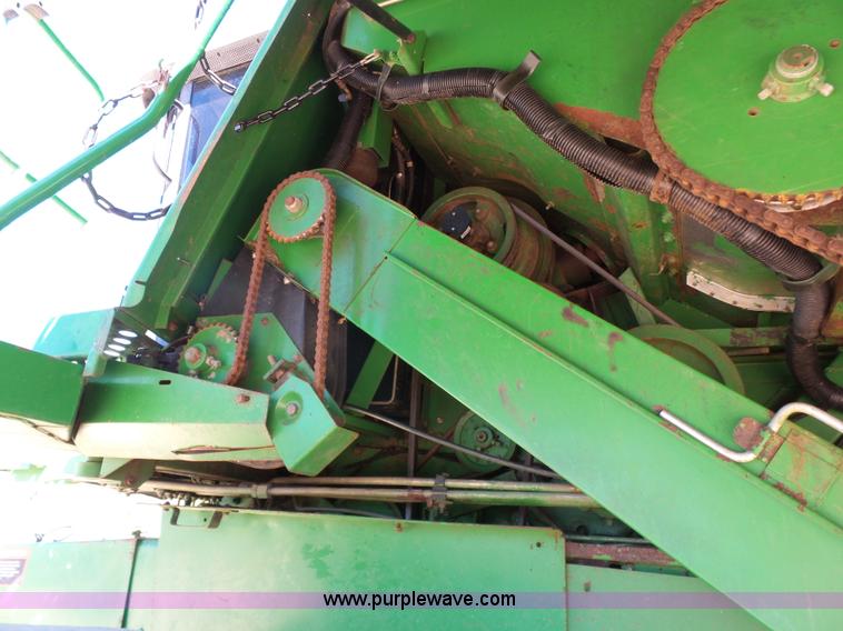 image for item J7541 1998 John Deere CTS II RWA combine