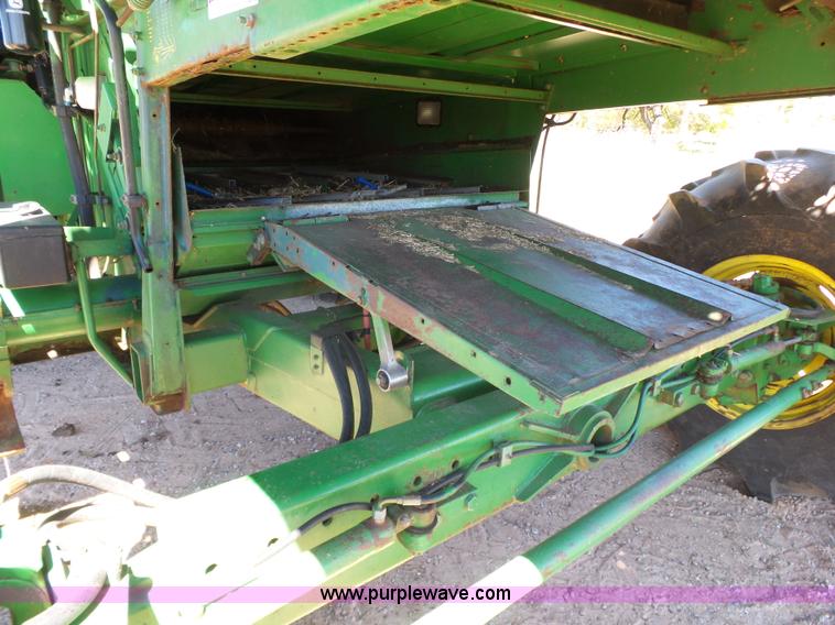 image for item J7541 1998 John Deere CTS II RWA combine