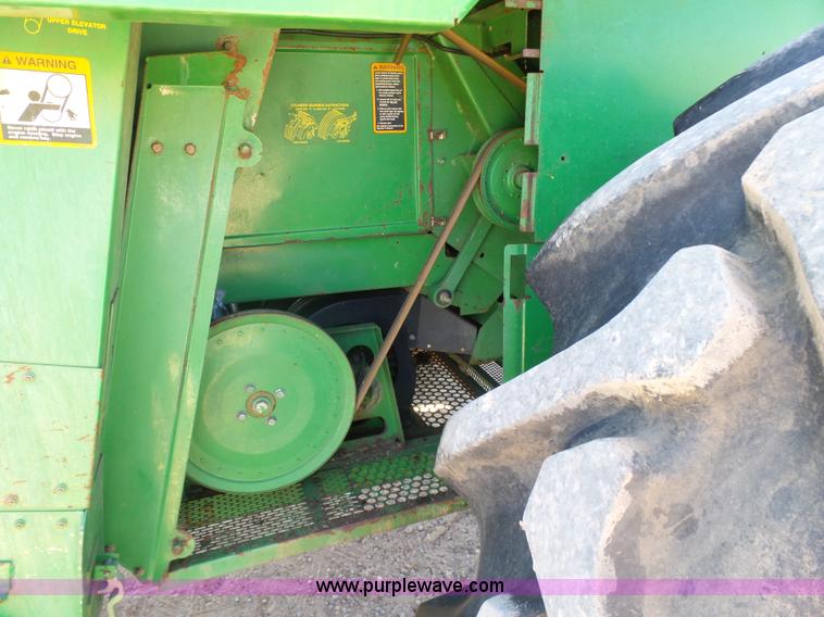 image for item J7541 1998 John Deere CTS II RWA combine