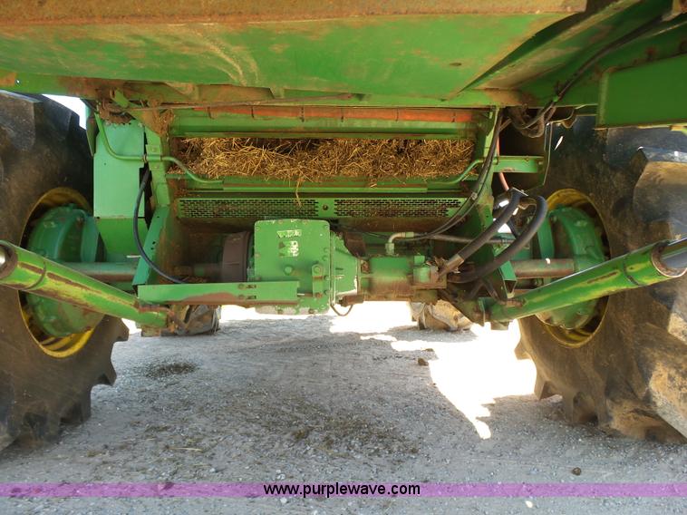 image for item J7541 1998 John Deere CTS II RWA combine