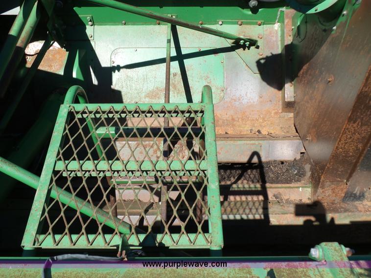 image for item J7541 1998 John Deere CTS II RWA combine