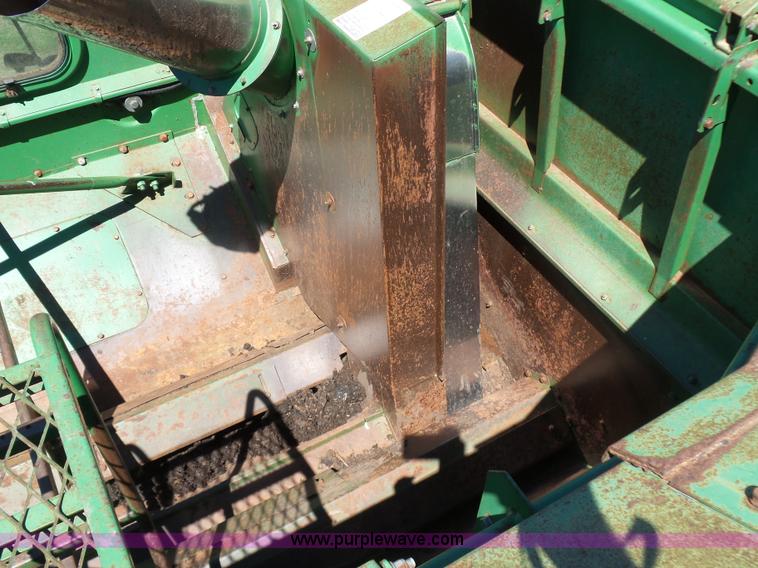 image for item J7541 1998 John Deere CTS II RWA combine