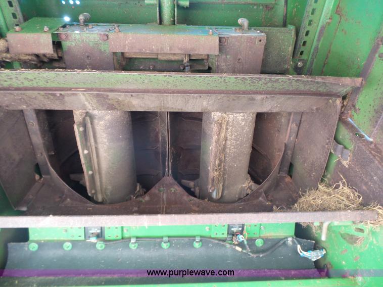 image for item J7541 1998 John Deere CTS II RWA combine