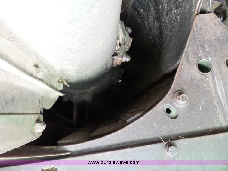 image for item J7541 1998 John Deere CTS II RWA combine