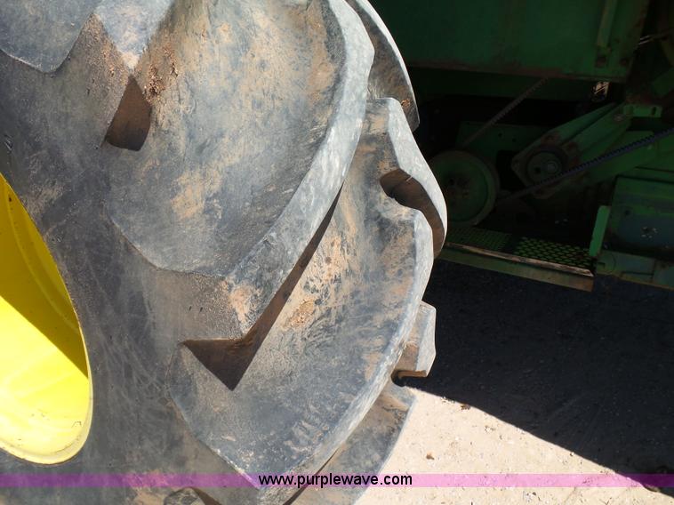 image for item J7541 1998 John Deere CTS II RWA combine