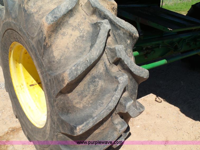 image for item J7541 1998 John Deere CTS II RWA combine