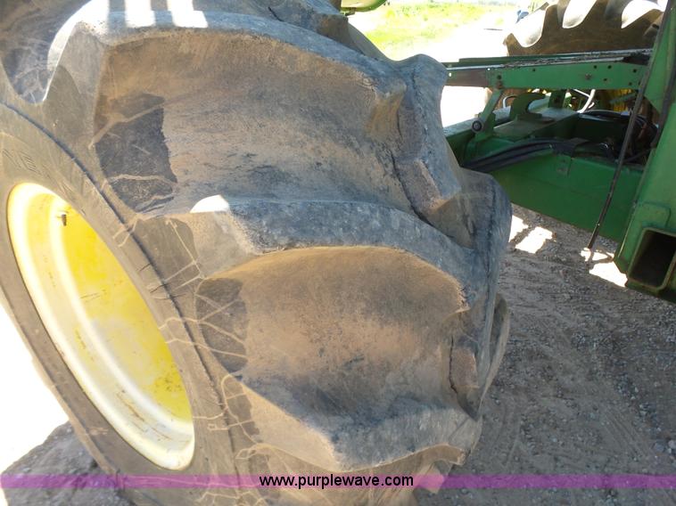 image for item J7541 1998 John Deere CTS II RWA combine