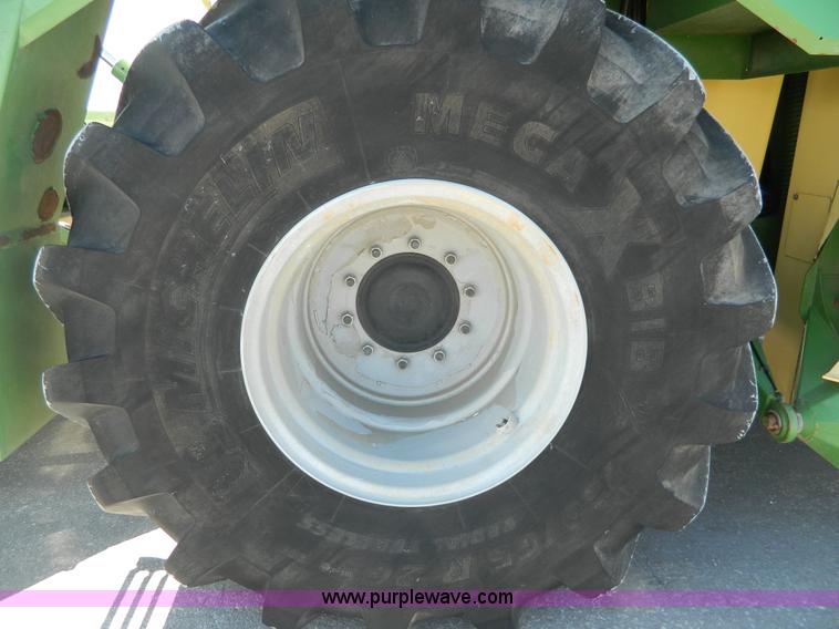 image for item J8981 2006 Krone Big M II self-propelled windrower