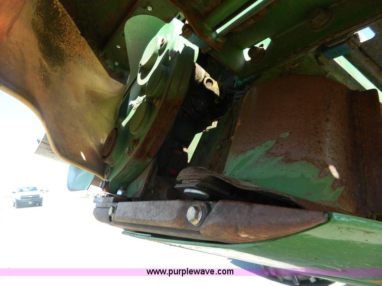 image for item J8981 2006 Krone Big M II self-propelled windrower