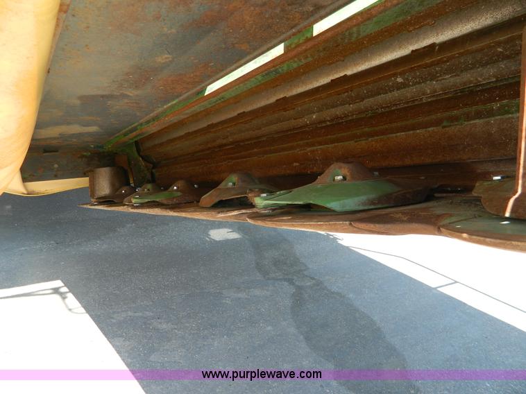 image for item J8981 2006 Krone Big M II self-propelled windrower