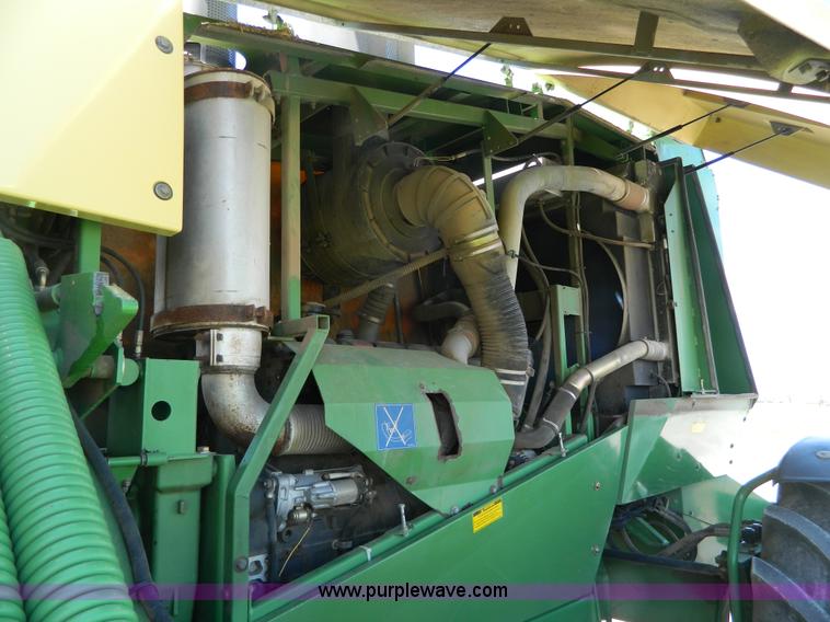 image for item J8981 2006 Krone Big M II self-propelled windrower