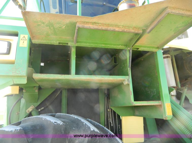 image for item J8981 2006 Krone Big M II self-propelled windrower