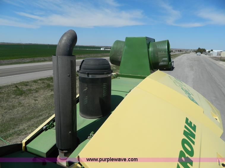 image for item J8981 2006 Krone Big M II self-propelled windrower