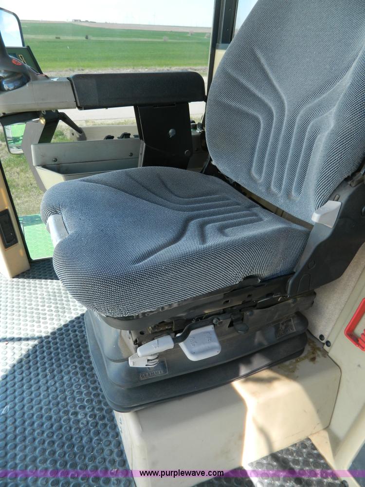 image for item J8981 2006 Krone Big M II self-propelled windrower