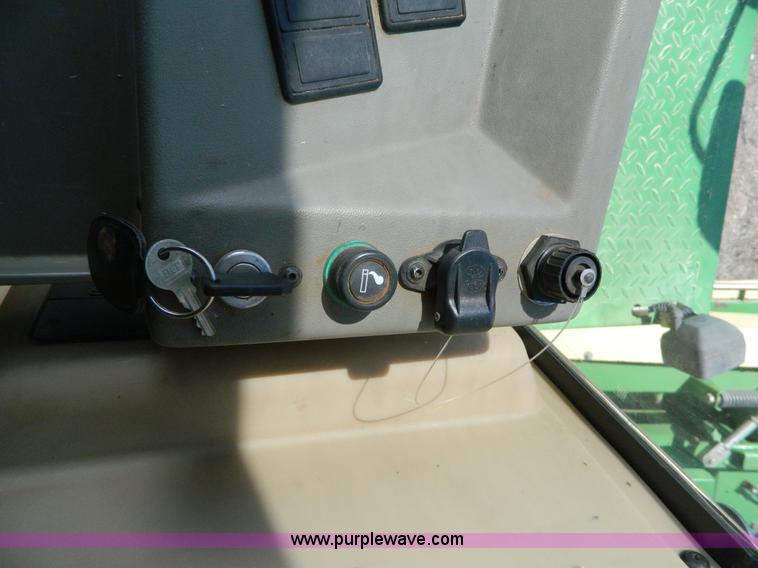 image for item J8981 2006 Krone Big M II self-propelled windrower