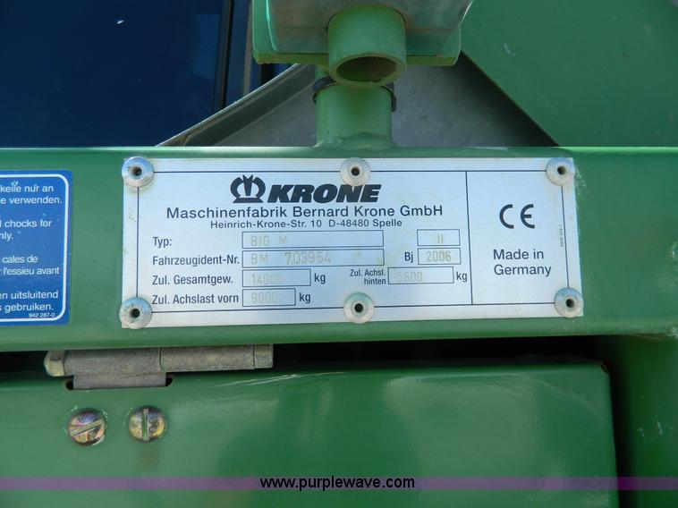 image for item J8981 2006 Krone Big M II self-propelled windrower