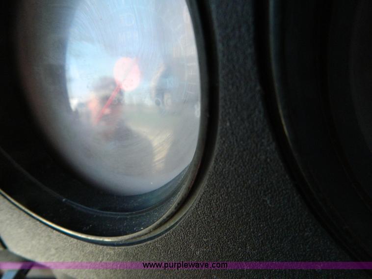 image for item J8989 1981 Chevrolet C70 grain truck