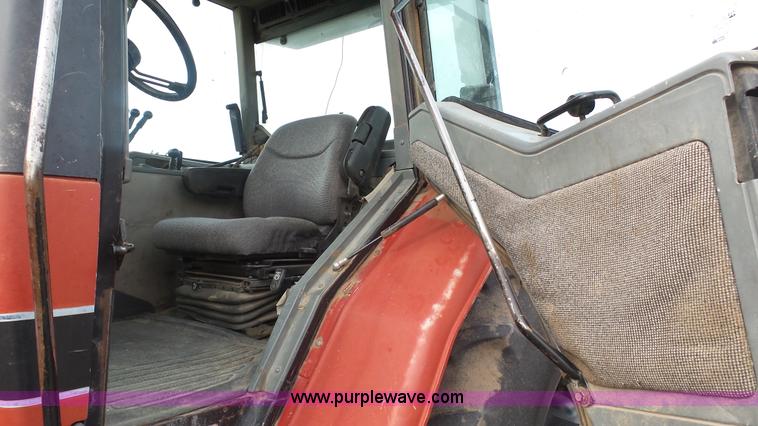 image for item K4247 1994 Case IH 7220 tractor