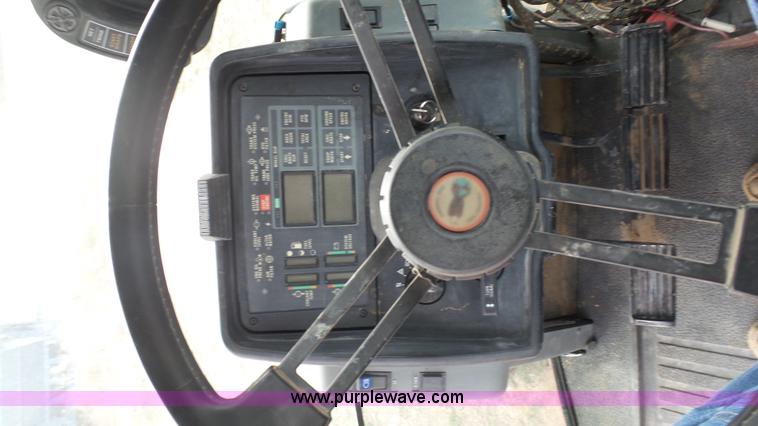 image for item K4247 1994 Case IH 7220 tractor