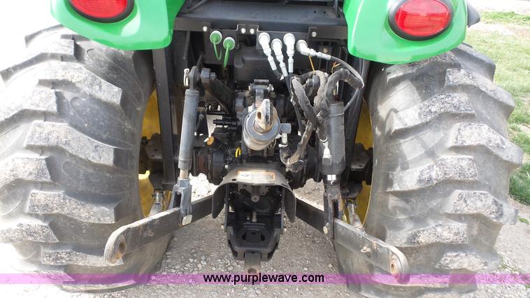 image for item K5128 2007 John Deere 4720 MFWD tractor