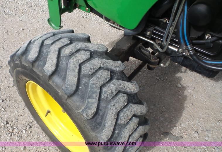 image for item K5128 2007 John Deere 4720 MFWD tractor