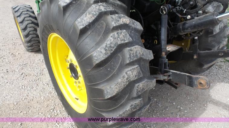 image for item K5128 2007 John Deere 4720 MFWD tractor
