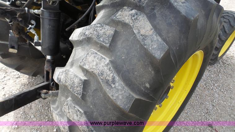 image for item K5128 2007 John Deere 4720 MFWD tractor