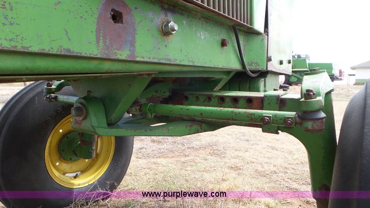 image for item K6806 1973 John Deere 4430 tractor