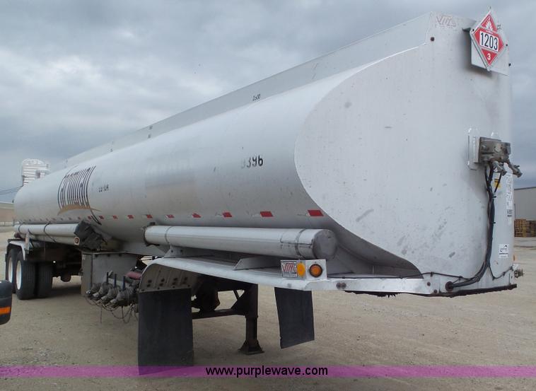 image for item K6822 1986 VIM tank trailer