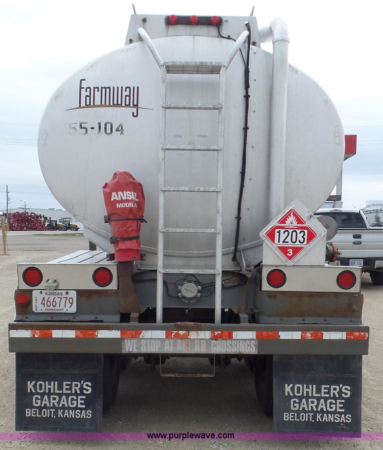 image for item K6822 1986 VIM tank trailer