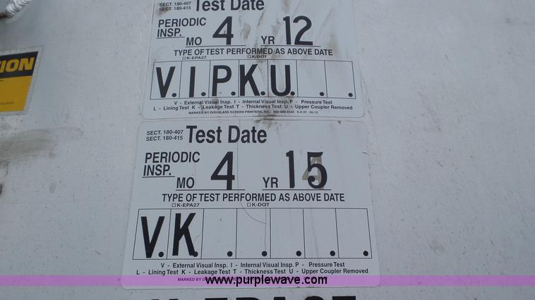 image for item K6822 1986 VIM tank trailer