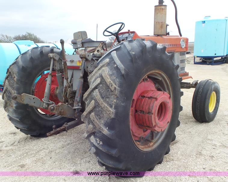 image for item K6823 Massey-Ferguson 1130 tractor