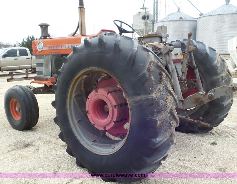 image for item K6823 Massey-Ferguson 1130 tractor