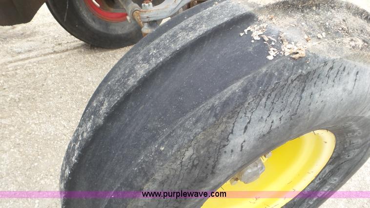 image for item K6823 Massey-Ferguson 1130 tractor